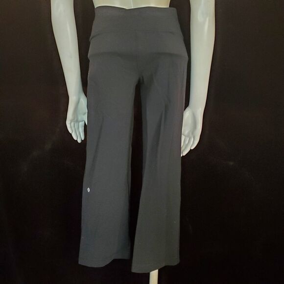 Lululemon Athletica Black Cropped Pants (6) - Picture 5 of 6